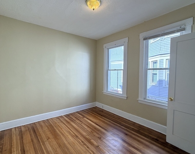 63 Blake Street - Photo Thumbnail 9