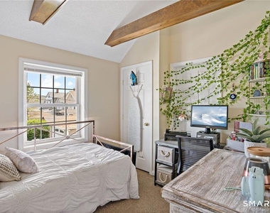 210 Broadway - Photo Thumbnail 25