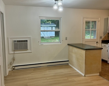 112 Rodgers Road - Photo Thumbnail 11