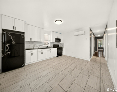 357 Park Avenue - Photo Thumbnail 3