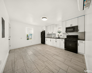 357 Park Avenue - Photo Thumbnail 4