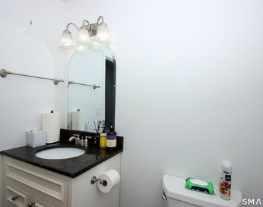 14 Harbour Close - Photo Thumbnail 4