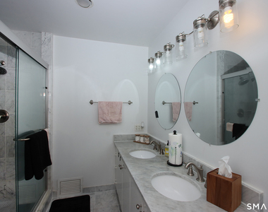 14 Harbour Close - Photo Thumbnail 23