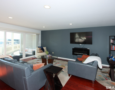 14 Harbour Close - Photo Thumbnail 11