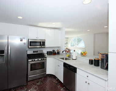 14 Harbour Close - Photo Thumbnail 14