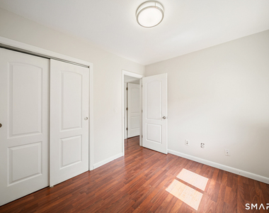 232 Oakville Avenue - Photo Thumbnail 19