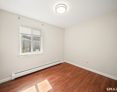 232 Oakville Avenue - Photo Thumbnail 17