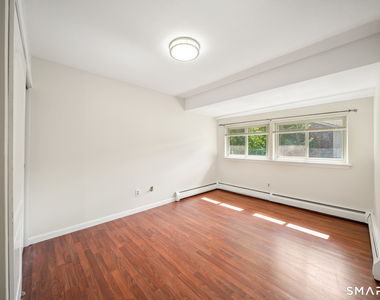 232 Oakville Avenue - Photo Thumbnail 14