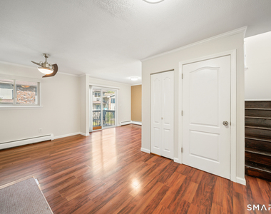 232 Oakville Avenue - Photo Thumbnail 8