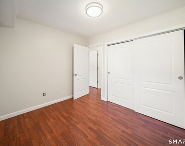 232 Oakville Avenue - Photo Thumbnail 24