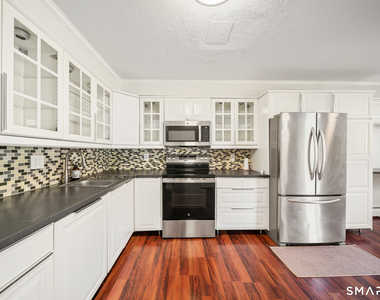 232 Oakville Avenue - Photo Thumbnail 6
