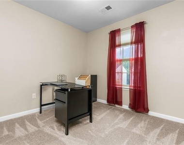118 Arbor Trail Drive - Photo Thumbnail 15