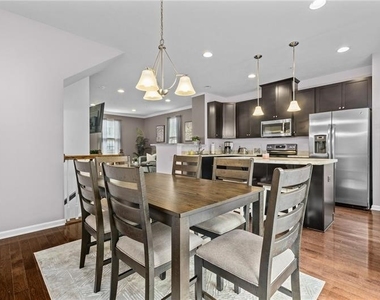 118 Arbor Trail Drive - Photo Thumbnail 9