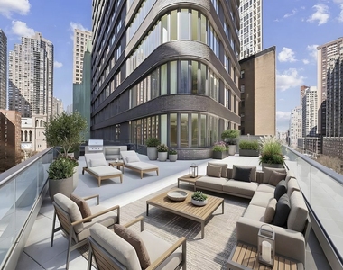 West 60th Street - Photo Thumbnail 9