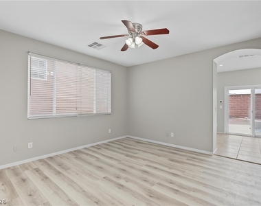 10191 Deep Glen Street - Photo Thumbnail 4