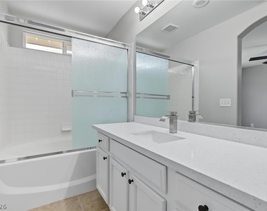 10191 Deep Glen Street - Photo Thumbnail 16