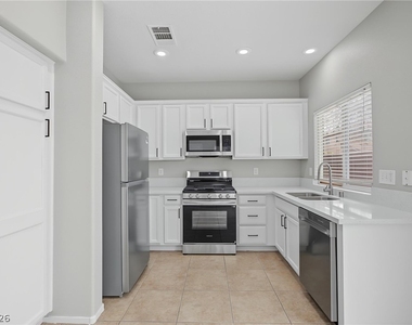 10191 Deep Glen Street - Photo Thumbnail 9