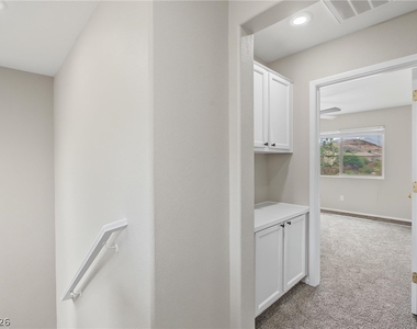 10191 Deep Glen Street - Photo Thumbnail 12