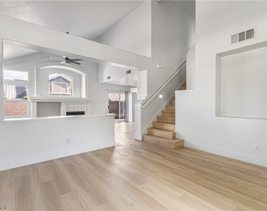10416 Horseback Ridge Avenue - Photo Thumbnail 5