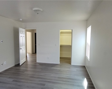 9229 Millikan Avenue - Photo Thumbnail 2