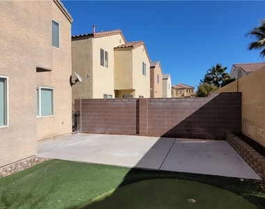 9229 Millikan Avenue - Photo Thumbnail 16
