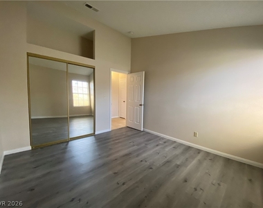 4327 Peaceful Path Court - Photo Thumbnail 18