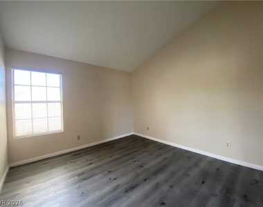 4327 Peaceful Path Court - Photo Thumbnail 17