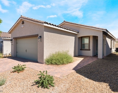 2612 Lily Point Street - Photo Thumbnail 1