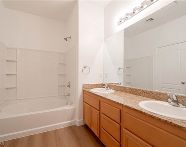 3148 E Eldorado Lane - Photo Thumbnail 33