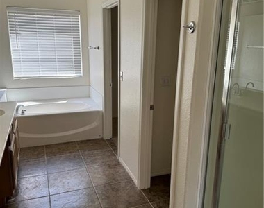 9522 Aspen Canyon Court - Photo Thumbnail 14