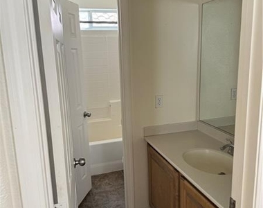 9522 Aspen Canyon Court - Photo Thumbnail 9