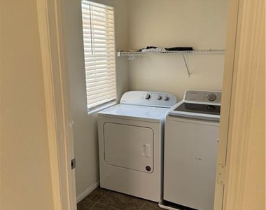 9522 Aspen Canyon Court - Photo Thumbnail 7