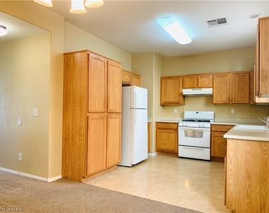 7738 Hampton Willows Lane - Photo Thumbnail 5