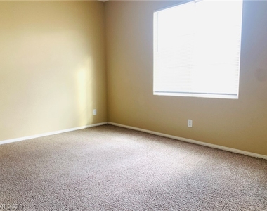7738 Hampton Willows Lane - Photo Thumbnail 17