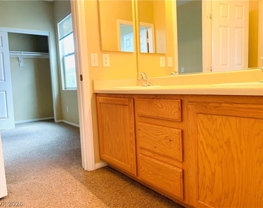 7738 Hampton Willows Lane - Photo Thumbnail 12