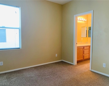 7738 Hampton Willows Lane - Photo Thumbnail 13