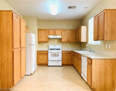 7738 Hampton Willows Lane - Photo Thumbnail 3