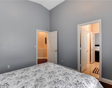 2023 Farmouth Circle - Photo Thumbnail 36