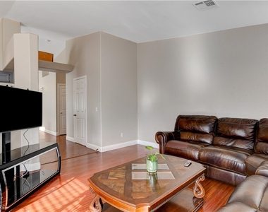 2023 Farmouth Circle - Photo Thumbnail 23