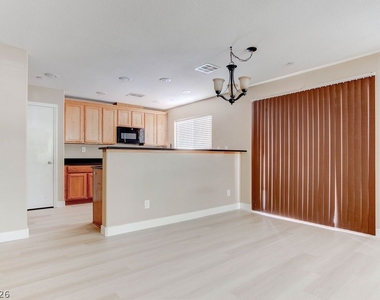3164 Degas Tapestry Avenue - Photo Thumbnail 4