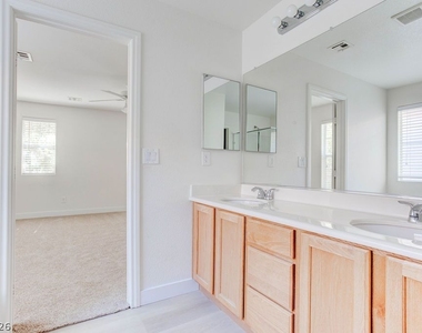3164 Degas Tapestry Avenue - Photo Thumbnail 21