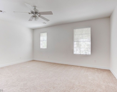 3164 Degas Tapestry Avenue - Photo Thumbnail 13