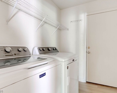 3164 Degas Tapestry Avenue - Photo Thumbnail 11