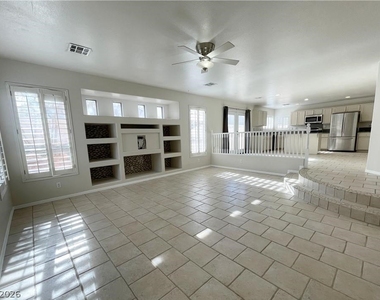913 Dancing Rain Court - Photo Thumbnail 10