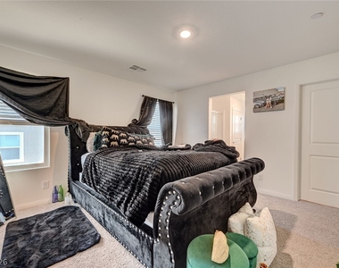 9946 Indigo Cliffs Street - Photo Thumbnail 25