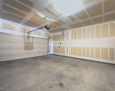 9946 Indigo Cliffs Street - Photo Thumbnail 36