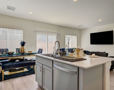 9946 Indigo Cliffs Street - Photo Thumbnail 14