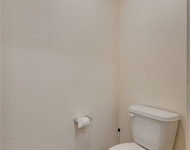 9946 Indigo Cliffs Street - Photo Thumbnail 30