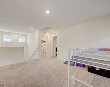 9946 Indigo Cliffs Street - Photo Thumbnail 21