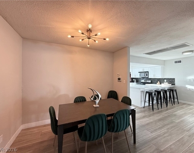 1526 E Twain Avenue - Photo Thumbnail 4